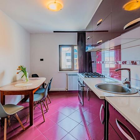 M Apartment Aproape De Plaja Mangalia Eksteriør billede