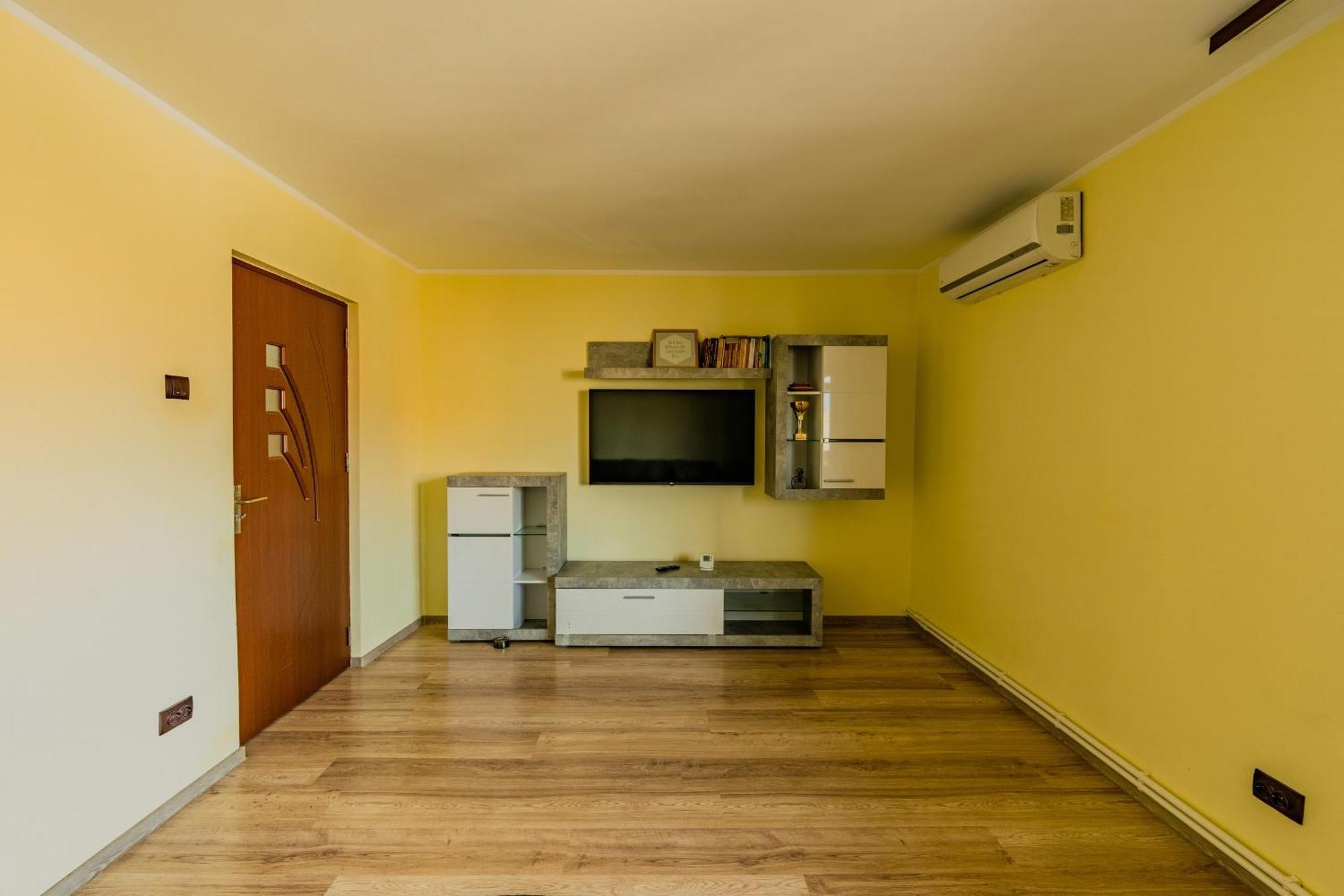 M Apartment Aproape De Plaja Mangalia Eksteriør billede